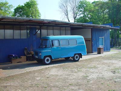 01 (02)
